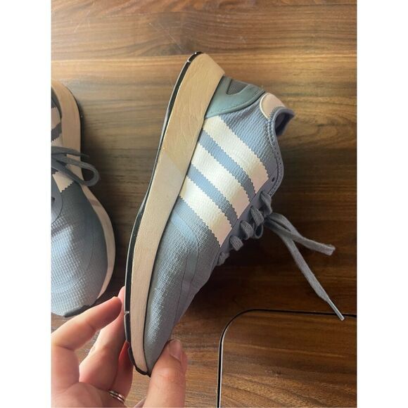 Adidas Blue Tennis Shoes Woman’s Size 7.5 - Picture 4 of 13